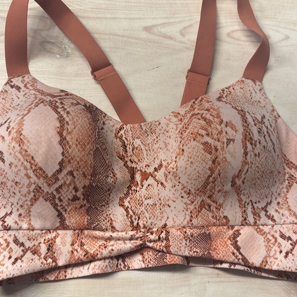 Victoria's Secret Pink Patterned Leggings - Picture 7 of 7